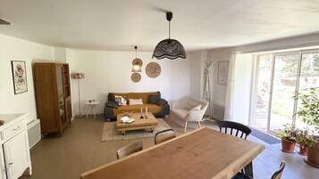 Boeken en een kantoor