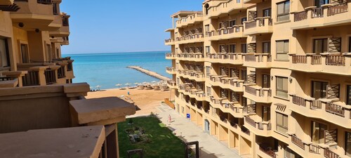 2 room vacation apartment with private sandy beach