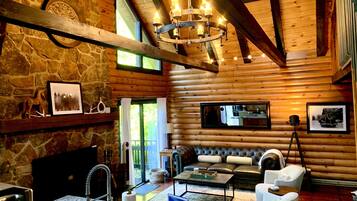 Smart TV, fireplace, stereo