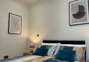 Apartment | 2 Schlafzimmer, Bügeleisen/Bügelbrett, kostenloses WLAN, Bettwäsche