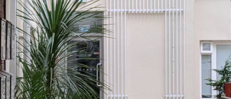 Apartment | Exterior