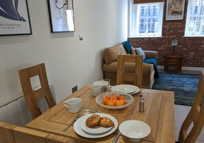 Apartment | Private kitchen - Central Nottingham Gem - Luxurious 2-bed Apartment (Nottingham)