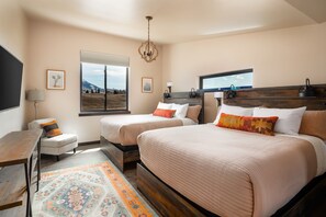 5 dormitorios, escritorio, tabla de planchar con plancha y cuna de viaje