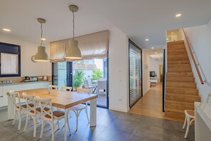 Dining - F-1 Great house, 130m from the beach (Llafranc)
