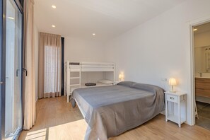 3 bedrooms, iron/ironing board - F-1 Great house, 130m from the beach (Llafranc)