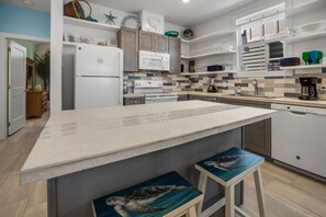 Fridge, microwave, oven, stovetop - Sea Glass Cottage | Walk to Town! (Port Aransas)