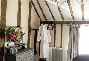 Interior - This historic cottage is located in the very heart of Lavenham, Suffolk. (Lavenham)