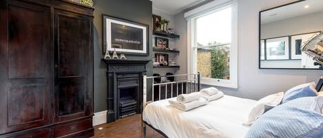 2 bedrooms, premium bedding, individually decorated