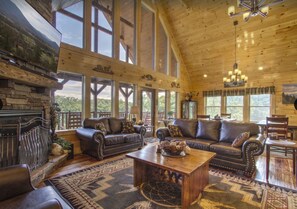 تلفزيون ذكي، مدفأة، كرة قدم الطاولة