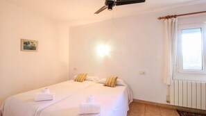 3 chambres, draps fournis