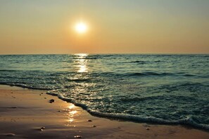 Apartment | Beach - Lux Rooftop Studio w. Large 🌊 View Terrace (Constanta)