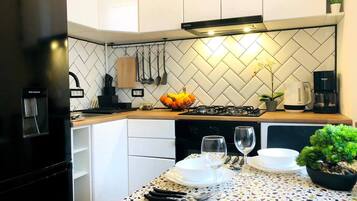 Apartment | Private kitchen | Fridge, microwave, oven, stovetop