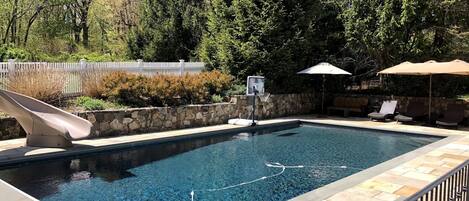 Piscine extérieure, piscine chauffée