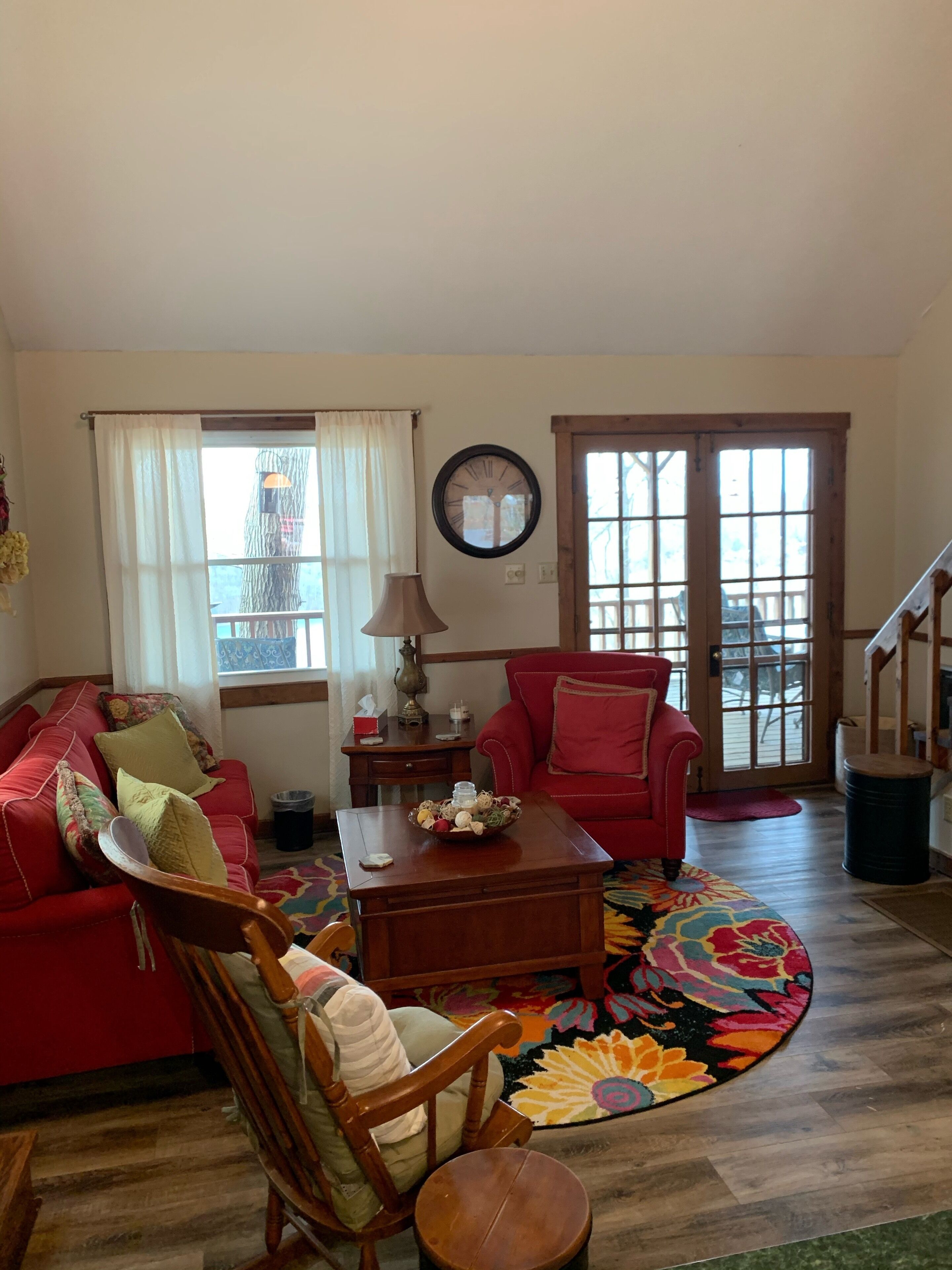 Smart TV, reproductor de DVD, videoteca y estéreo 