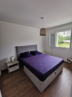 2 Schlafzimmer, Bügeleisen/Bügelbrett, kostenloses WLAN, Bettwäsche
