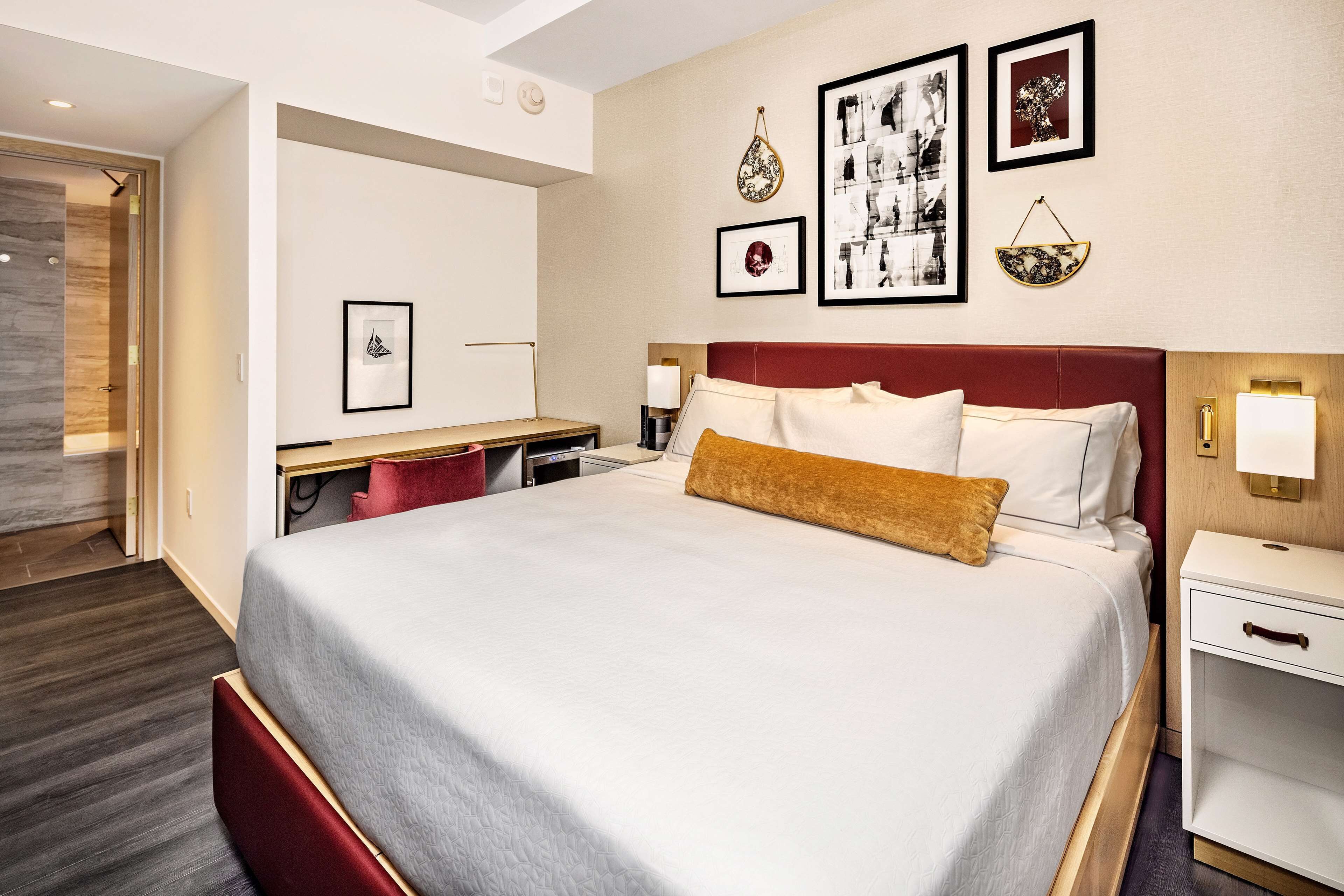 1 bedroom, premium bedding, in-room safe, individually decorated