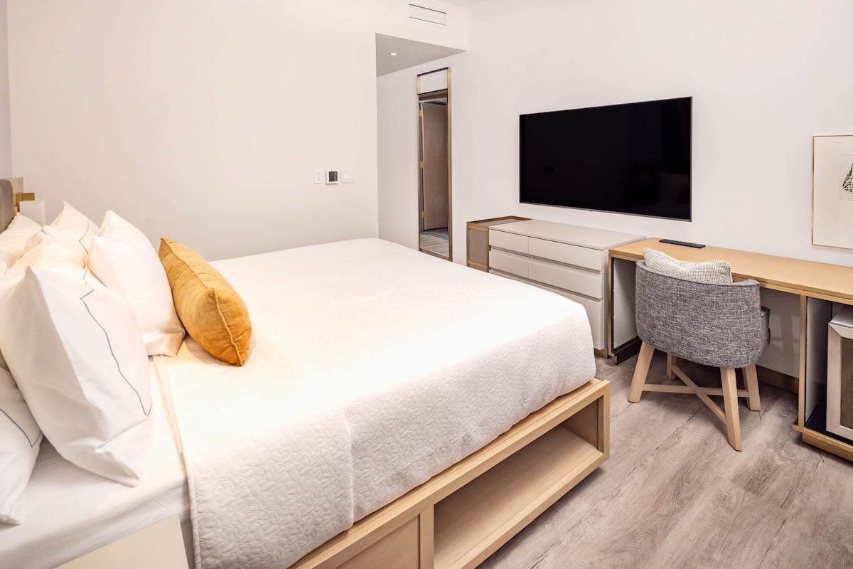 1 bedroom, premium bedding, in-room safe, individually decorated