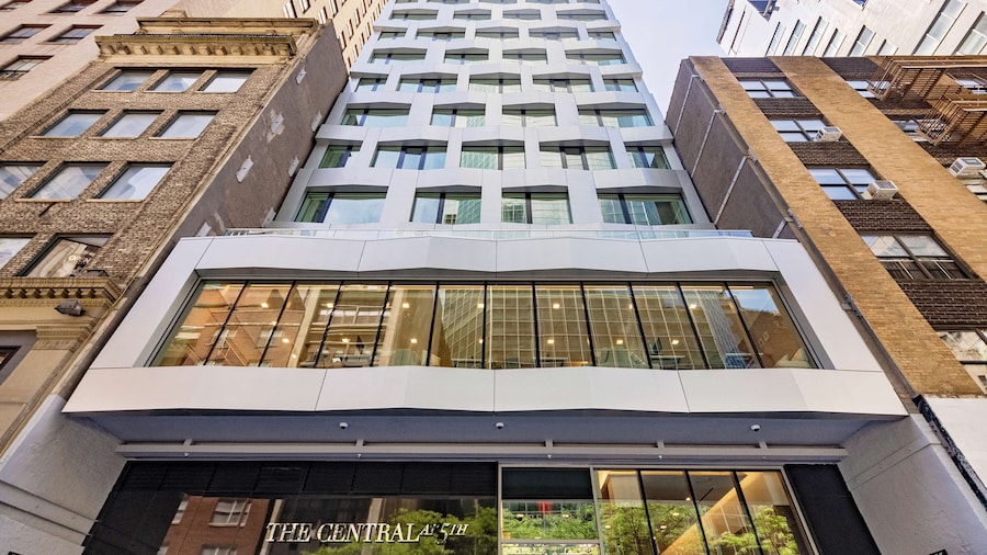 Hilton Club The Central at 5th New York