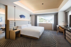 Down duvets, in-room safe, desk, iron/ironing board