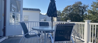 Beautiful, updated 3 bedroom home with parking for 8 cars in downtown Newport