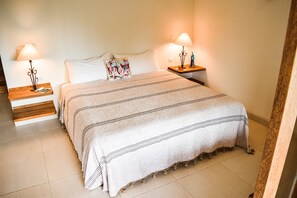 1 habitación, escritorio, wifi gratis y ropa de cama 