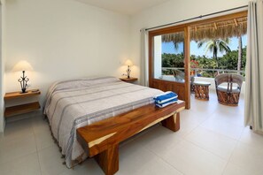 4 bedrooms, desk, iron/ironing board, free WiFi - "Vista al Mar" ( Ocean View), 4 bedroom, 4.5 bath (Sayulita)