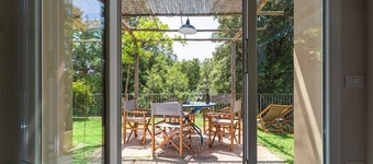 Lovely cottage, quiet located, shared hot tub, village walking distance