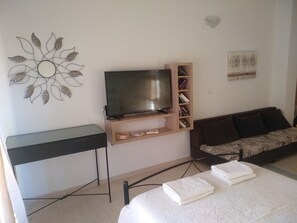 1 bedroom, internet - Studio near to the beach (Rethymno)