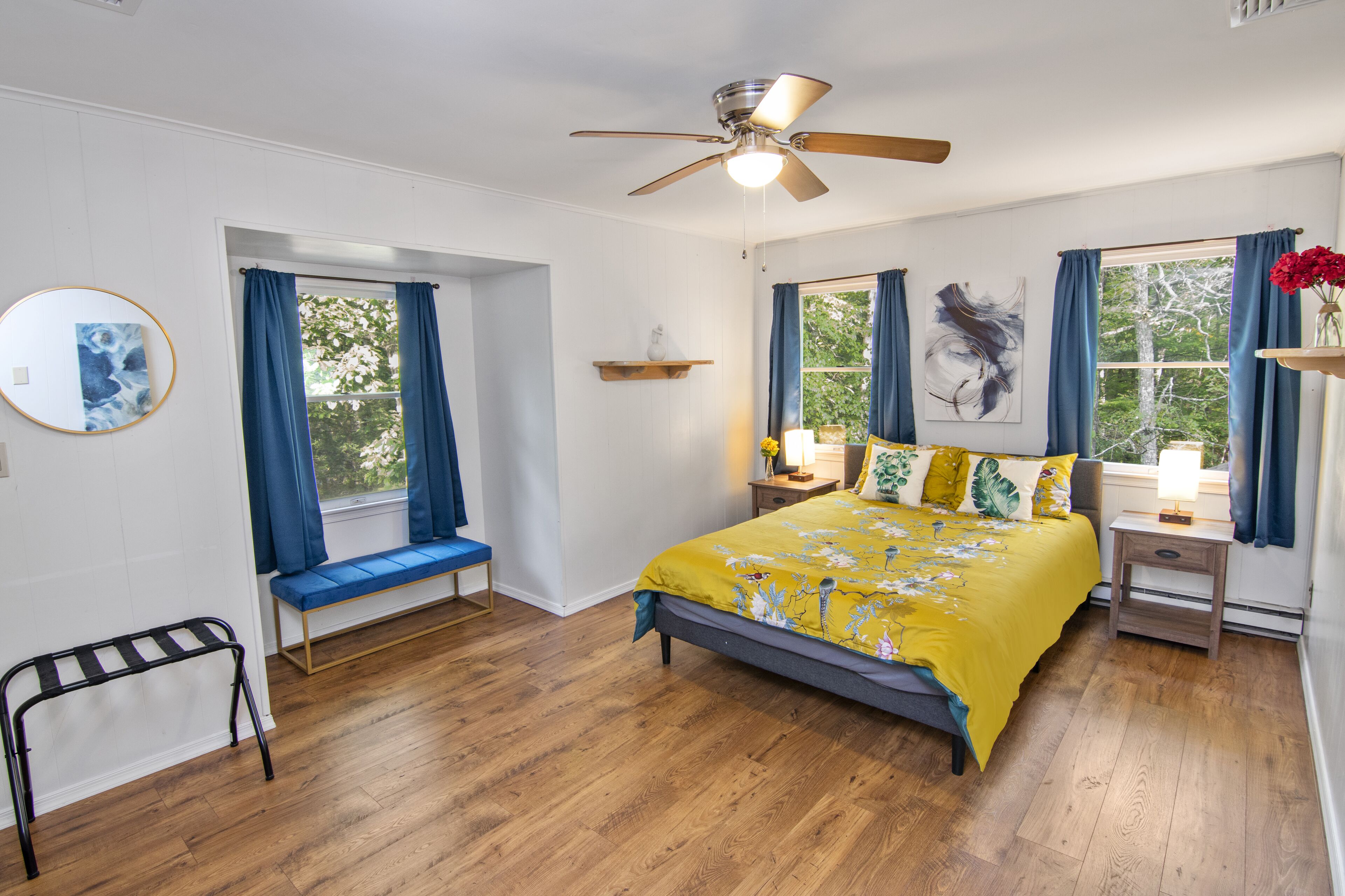 4000+sqft★6 Bed★3.5 Acre★Movie Theater!★Woodland Retreat★Hot Tub!★Serene woods