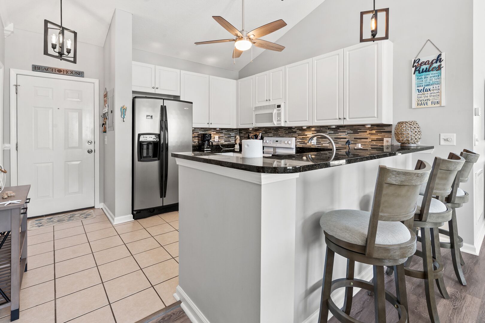 Retreat to this vacation paradise condo with lots of amenities in popular Ocean Drive Beach