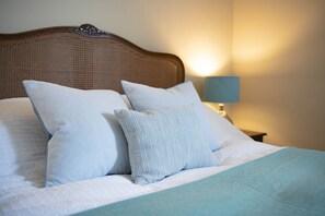 4 Schlafzimmer, Bügeleisen/Bügelbrett, Internetzugang, Bettwäsche