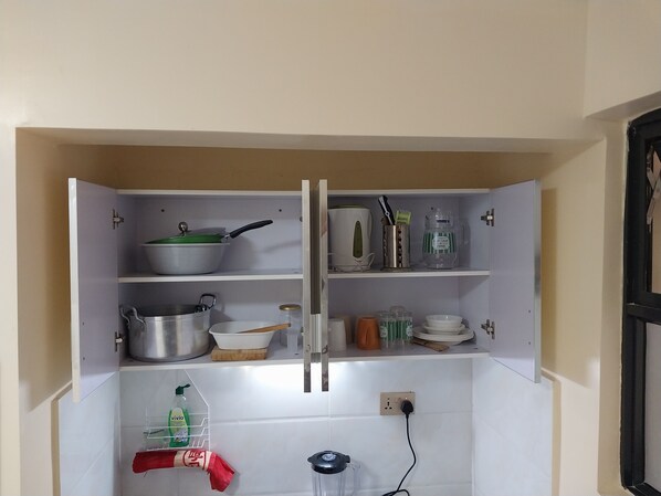 Fridge, microwave, stovetop, electric kettle