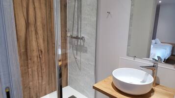 Superior appartement, en-suite badkamer (Appart Sup 4 pers 2SDB) | Badkamer