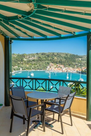1 bedroom - Thanasis Large Private Pool Walk to Beach Sea Views A C - 265 (Paxos)