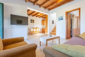 House | 2 bedrooms - Spiros Beach Villa Large Private Pool Walk to Beach Sea Views A C Wifi Car Not Required - 971 (Sfakia)