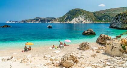 Villa Vali Large Private Pool Walk to Beach Sea Views A C Wifi Car Not Required - 1019