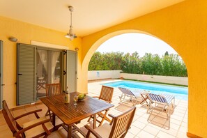 3 bedrooms, WiFi - Villa Katerina Large Private Pool Walk to Beach Sea Views A C Wifi Car Not Required - 1021 (Kefalonia)