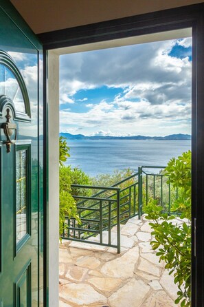 Villa - Sofia Large Private Pool Walk to Beach Sea Views A C Wifi Car Not Required - 1552 (Corfu)