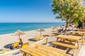 3 bedrooms - Villa Tzina Large Private Pool Walk to Beach A C Wifi Car Not Required - 1604 (Platanias)