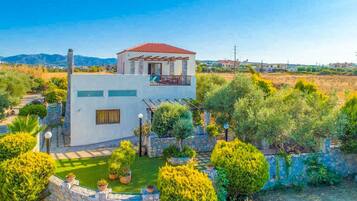 Villa | 4 habitaciones, insonorización y wifi