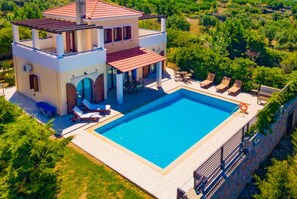 House | 3 bedrooms - Villa Nikolas Large Private Pool A C Wifi - 1612 (Apokoronas)