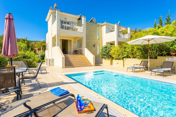 2 bedrooms, WiFi - Villa Fedra Large Private Pool Walk to Beach A C Wifi Car Not Required Eco-friendly - 1878 (Kefalonia)