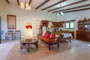 Villa | 2 habitaciones y wifi