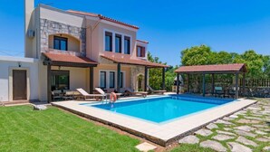A two-story house with a swimming pool, a covered patio, and a stone pathway. - Ekklisies Tria Large Private Pool A C Wifi - 2090 (Apokoronas)