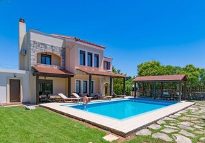Villa | 4 bedrooms - Ekklisies Tria Large Private Pool A C Wifi - 2090 (Apokoronas)