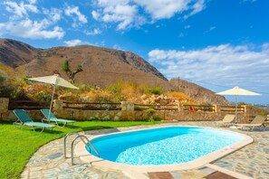 Villa | 2 bedrooms, WiFi