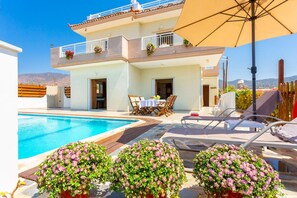 House - Kalisto Beach Villa Large Private Pool Walk to Beach Sea Views A C Wifi Car Not Required - 2137 (Ayia Marina Chrysochous)