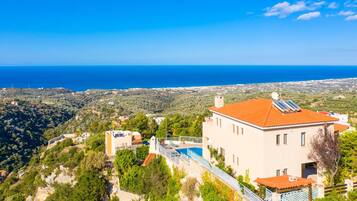 Villa | 3 soverom, reiseseng for barn og wi-fi