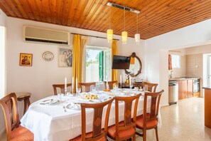 House | 3 bedrooms, WiFi