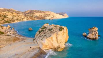 3 bedrooms, travel cot, WiFi